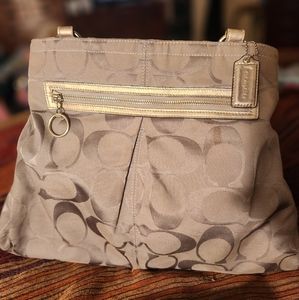 COACH Vintage Hobo Bag.